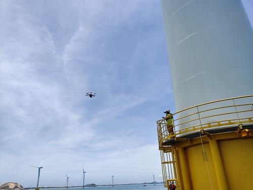 龍源電力完成首次海上風(fēng)電場無人機(jī)葉片智能巡檢試飛