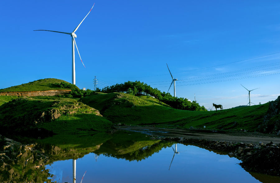 四川能投聚力打造風(fēng)電集群 助推民族地區(qū)風(fēng)電產(chǎn)業(yè)及社會經(jīng)濟(jì)可持續(xù)發(fā)展