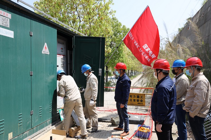 國(guó)網(wǎng)寧德供電公司電力“滿格” 為健康方艙驛站建設(shè)注入“強(qiáng)心劑”