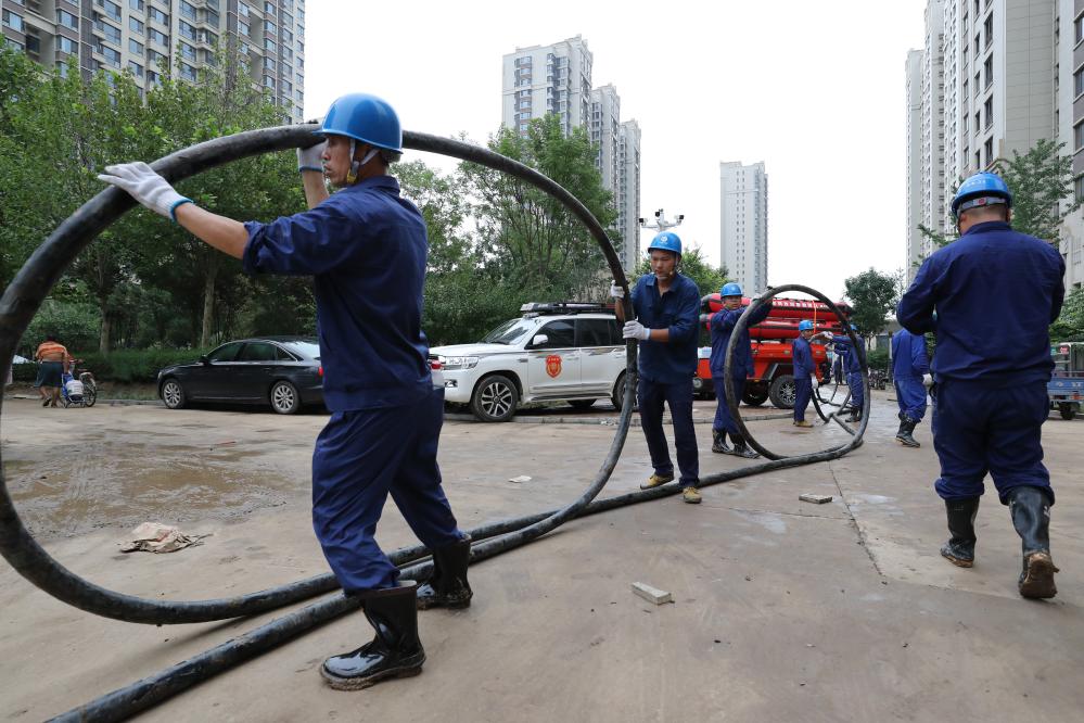 電來了，光就來了——河北涿州加快電力設(shè)施搶修見聞