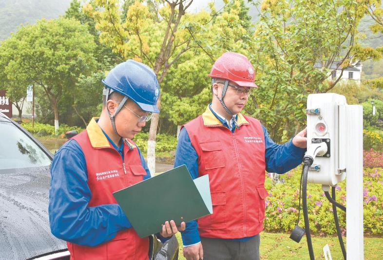 陳鳴：“空心村”變“開心村”，供電服務(wù)總相伴